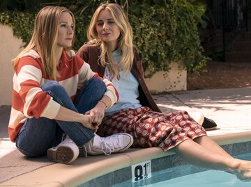 Kristen Bell und Justine Lupe in Nobody Wants This | © HOPPER STONE/NETFLIX