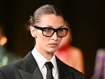 Bella Hadid mit dünnen Augenbrauen | © Getty Images/Stephane Cardinale - Corbis 