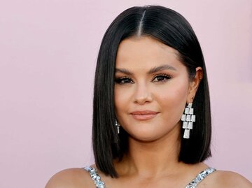 Selena Gomez trägt einen kurzen Bob | © Getty Images/Kevin Winter