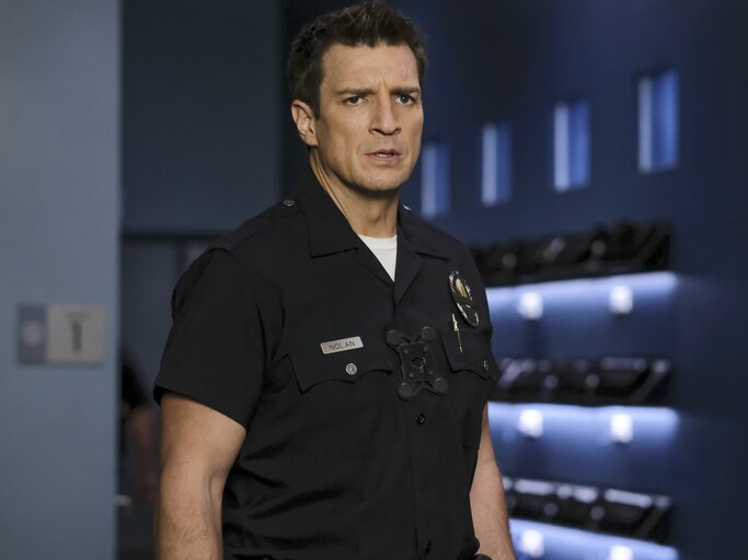 Nathan Fillion als John Nolan in The Rookie, Staffel 1 | © GettyImages/Ron Batzdorff