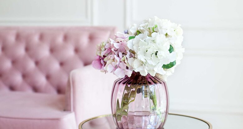 Blumen in einer Vase | © Adobe Stock/stock_studio