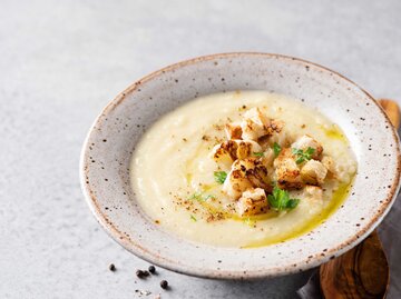 Ein Teller geröstete Blumenkohlsuppe | © getty/Arx0nt