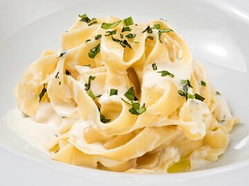 Fettuccine Alfredo | © Getty Images/Burcu Atalay Tankut