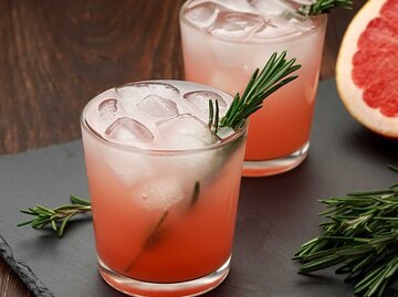 Grapefruit Mocktail | © Getty Images/Dubravina