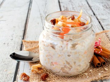 Overnight Oats mit Möhren | © Adobe Stock/Jenifoto