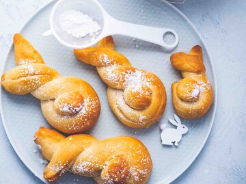 Osterhasen Gebäck aus Quark-Öl-Teig | © Getty Images/brebca