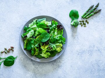 Grüner Salat | © gettyimages.de / 	fcafotodigital