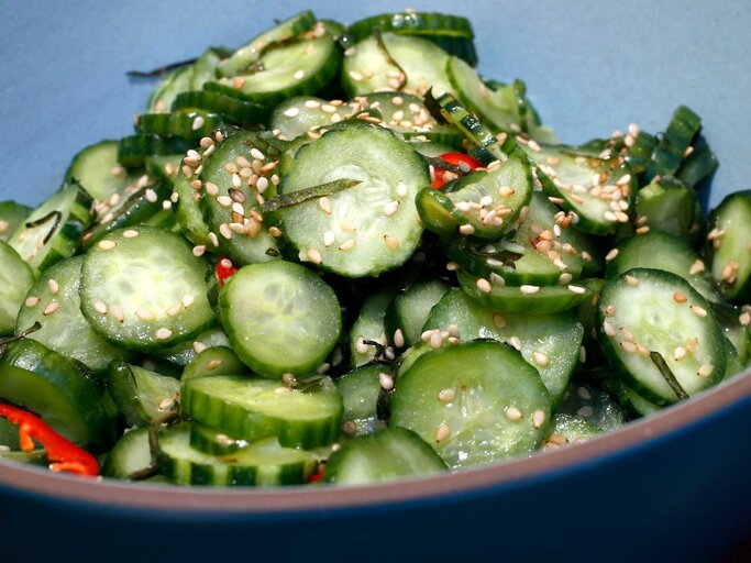 Marinierter Gurkensalat | © Getty Images/San Francisco Chronicle/Hearst Newspapers via Getty Images / Kontributor