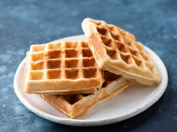 Belgische Waffeln auf einem Teller | © Getty Images/Arx0nt