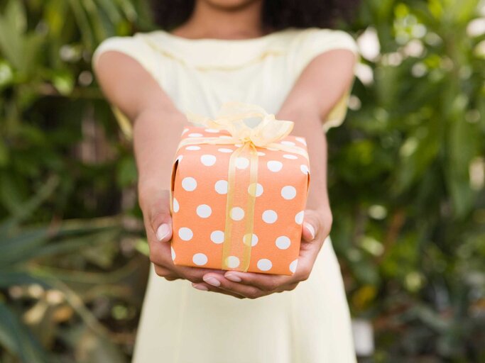 Geschenk für Brautjungfern | © Getty Images/Jupiterimages