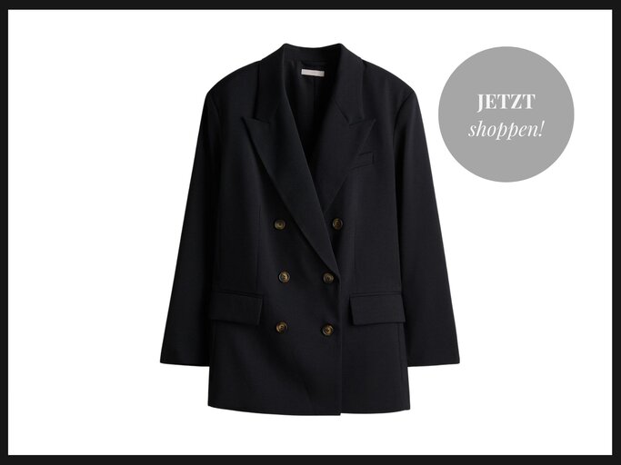 Schwarzer, doppelreihiger Blazer von H&M | © H&M