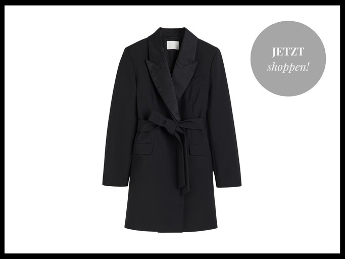 Schwarzer Blazer im Smoking-Stil von H&M | © H&M