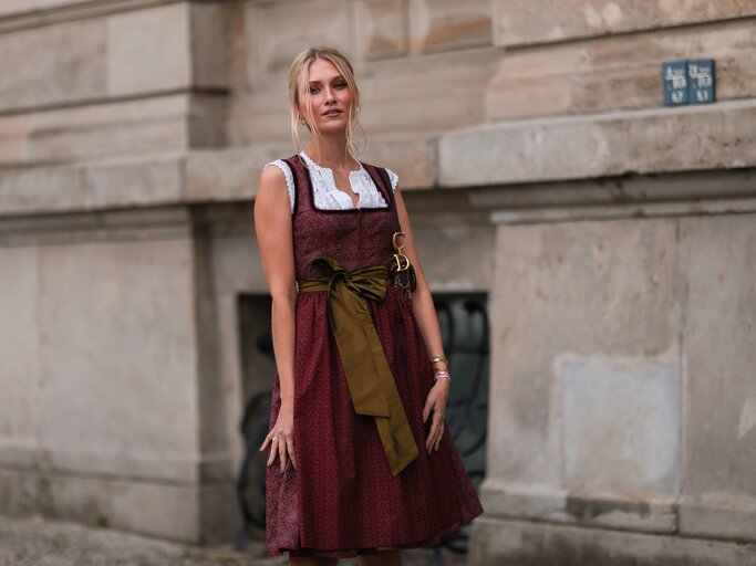 Sängerin Carolin Niemczyk in Tracht | © Getty Images/Jeremy Moeller 