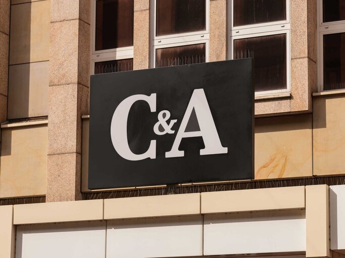 C&A Store | © Getty Images/Jeremy Moeller