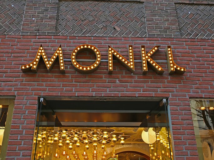 Monki Logo | © Adobestock/Ralf