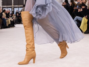 Overknee-Stiefel auf dem Laufsteg von Chloé | © Getty Images/Peter White