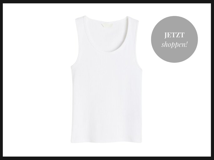 Geripptes, weißes Tanktop von H&M | © H&M