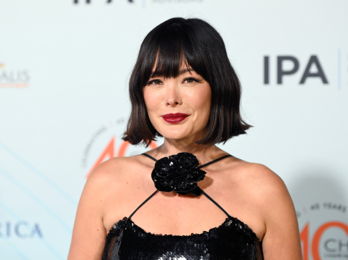 Lindsay Price trägt einen welligen French Bob mit geradem Pony. | © Getty Images for Chrysalis/Vivien Killilea