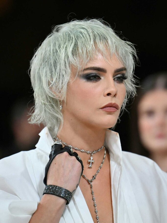 Cara Delevigne mit Wolf Cut | © Getty Images/ANGELA WEISS