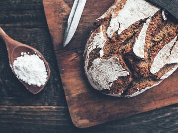 frisch gebackenes Brot | © iStock / AND-ONE