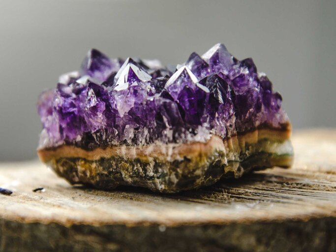 Edelstein Amethyst | © Adobe Stock/marychka