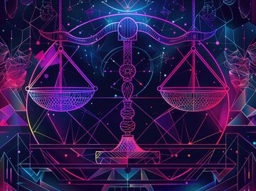 Leuchtende, neonfarbene Waage vor einem dunklen, geometrisch verzierten Hintergrund in lila und blau, die Balance symbolisierend. | © Adobe Stock/P/Mit KI generiert