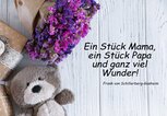 Süßer Teddybär mit Geschenken und Blumenstrauß | © gettyimages.de |  Sushytska Viktoriia | Funke Digital