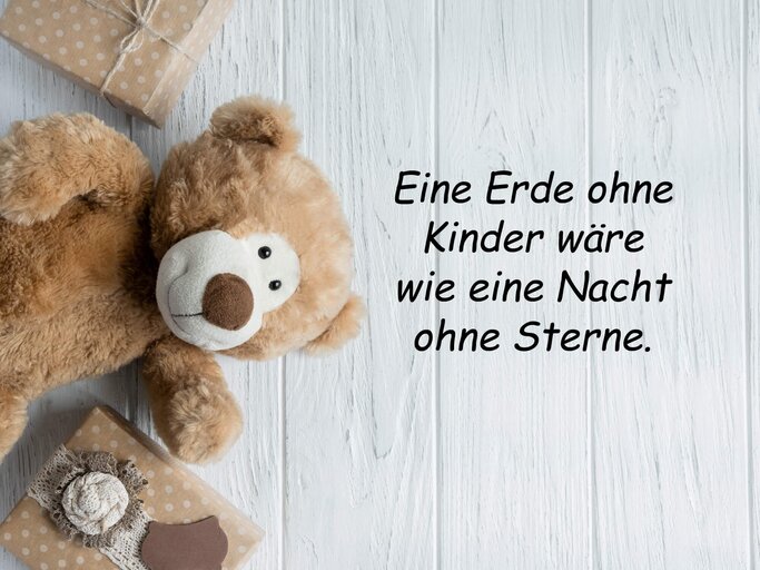 Süßer Teddybär mit Geschenken | © gettyimages.de | Sushytska Viktoriia | Funke Digital