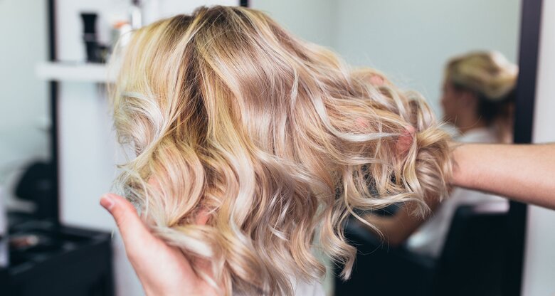 Balayage Haarfärbetechnik | © iStock | hedgehog94