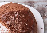 Schoko-Gewürz-Torte | © iStock | elikatseva