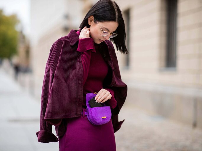 Streetstyle-Star mit Bauchtasche | © Getty Images | Christian Vierig