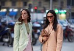 Erica Boldrin und Evanglie Smyriotaki Streetstyle Mailand | © Getty Images | Timur Emek