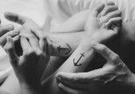 Partner Tattoo Anker | © iStock | proud_natalia