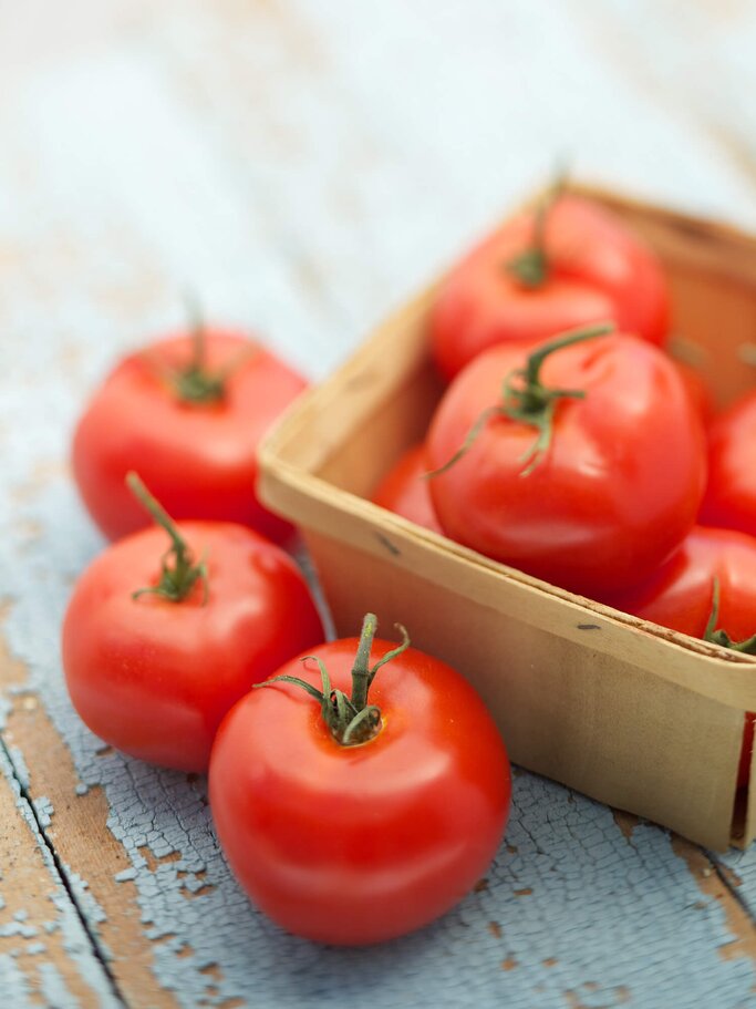 Tomaten | © iStock | billnoll