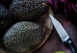 Avocados | © iStock | fcafotodigital