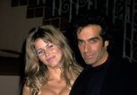 Claudia Schiffer mit David Copperfield | © Getty Images | Ron Galella