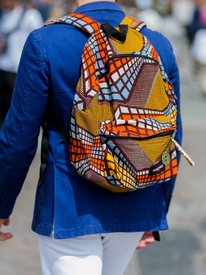 Bunter Eastpak Rucksack | © Getty Images | Christian Vierig