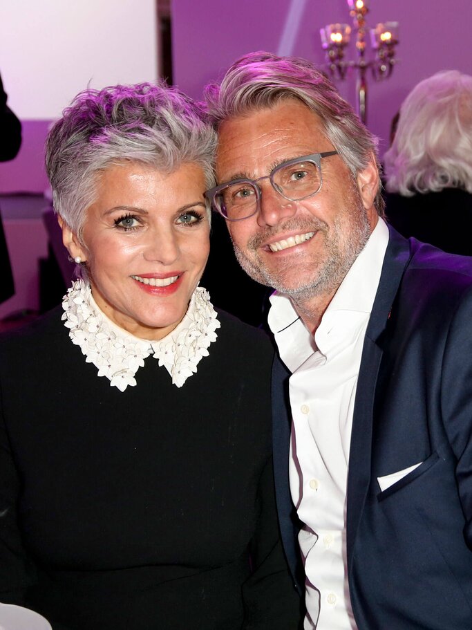 Birgit Schrowange und Frank Spothelfer auf dem Deutschen Kosmetikpreis in Düsseldorf. | © gettyimages.de | Isa Foltin 