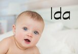 süßes Baby mit dem Namen Ida | © iStock | KristinaKibler