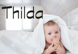 Süßes Baby mit dem Namen Thilda | © iStock | KristinaKibler