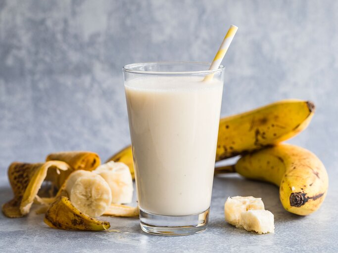 Bananen-Smoothie | © iStock.com / Angela Kotsell