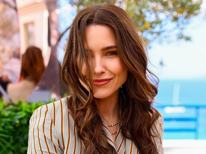 Schauspielerin Sophia Bush auf einem Event in Cannes (Frankreich) | © GettyImages/	Marc Piasecki