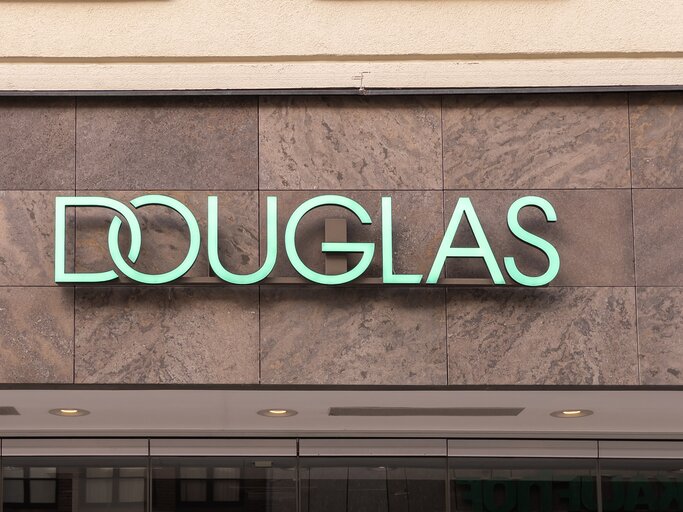 Douglas Store in München | © AdobeStock/Dennis