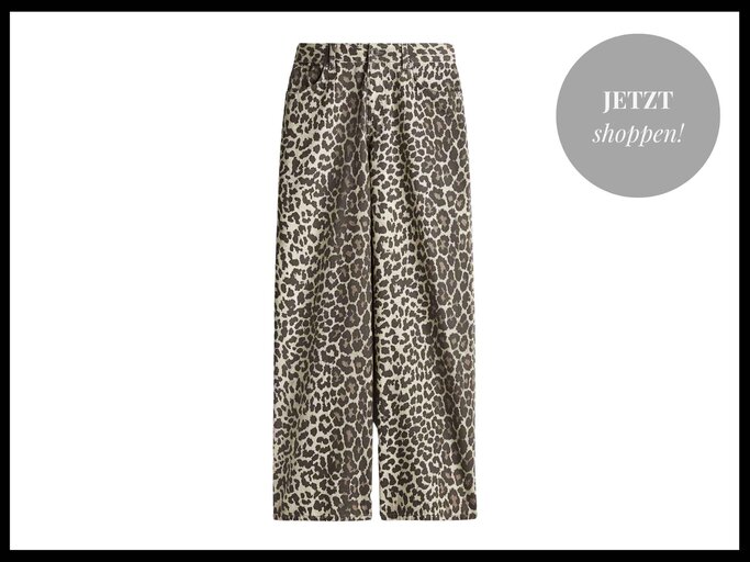 Jeans mit weitem Bein und Leoparden-Muster | © H&M